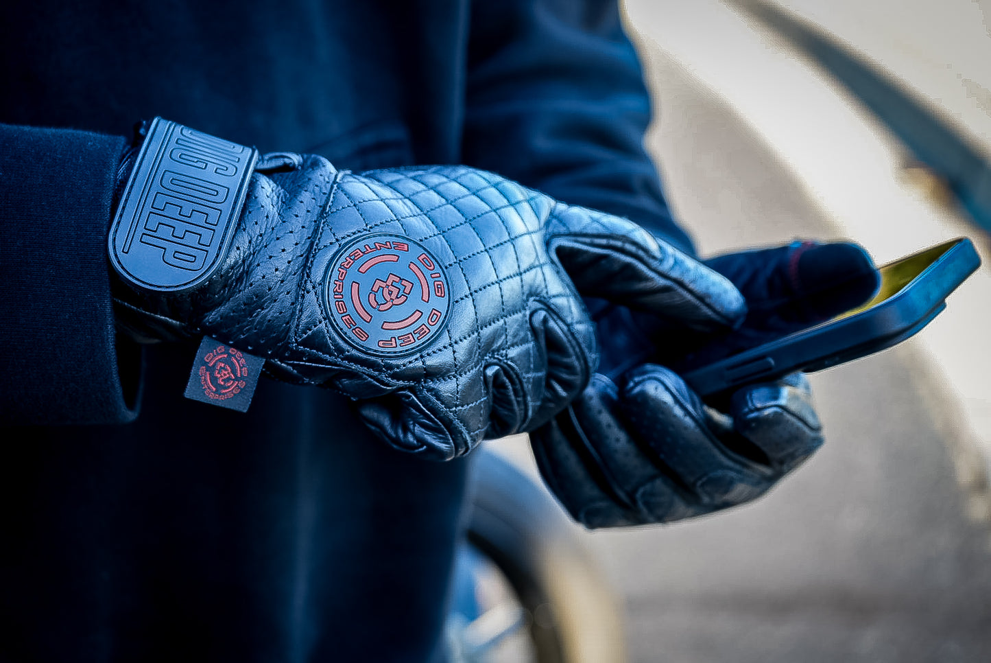 V-2 LEATHER GLOVES-BLACK