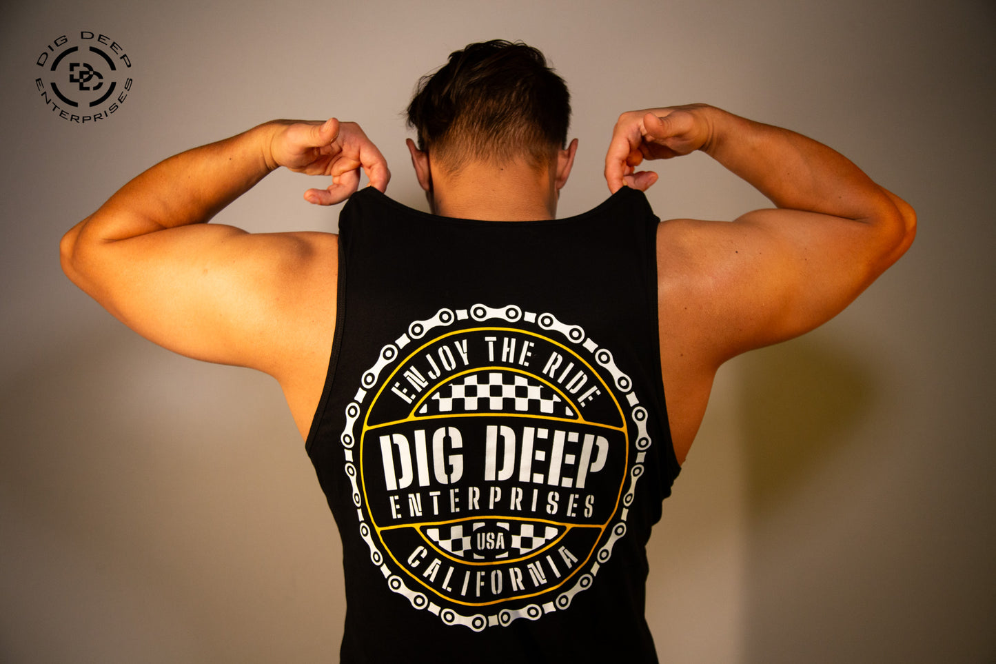 CHAIN LINK TANK - BLACK
