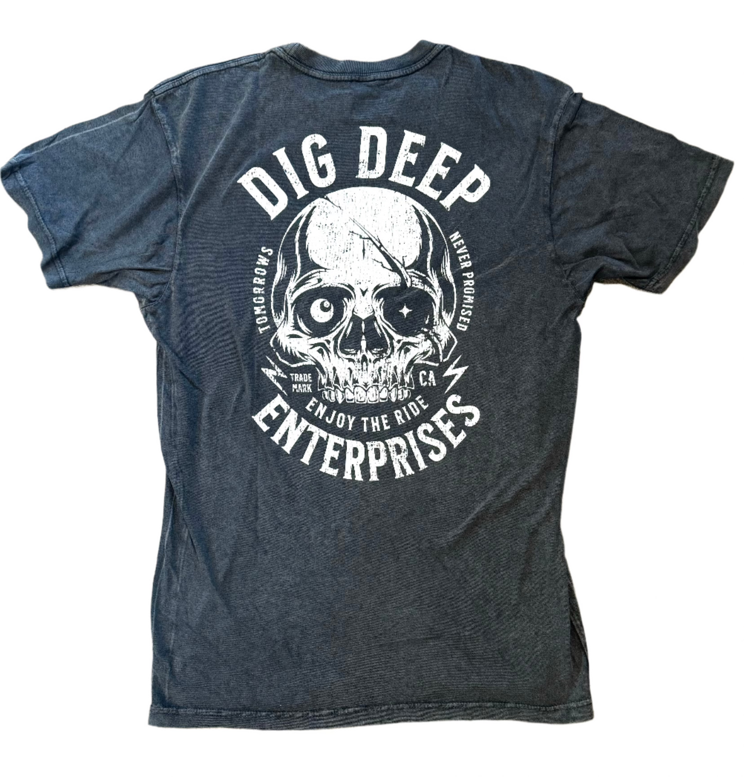 BOLT TEE-ACID WASH