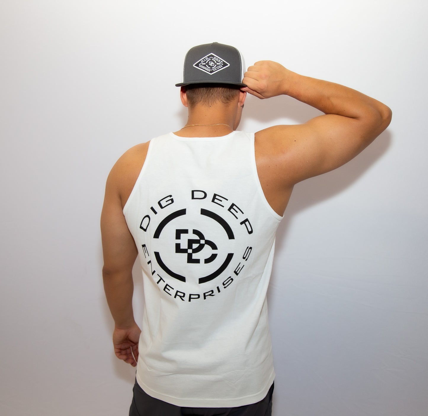 CLASSIC LOGO TANK TOP-WHITE
