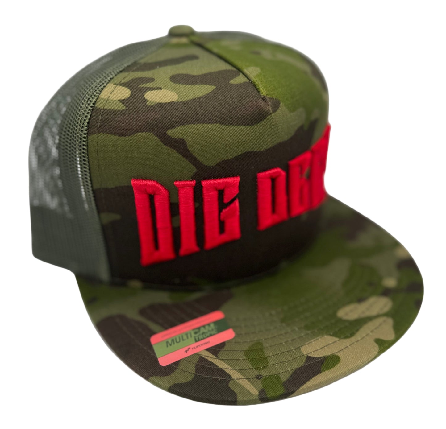 SNAPBACK-CAMO WITH RED
