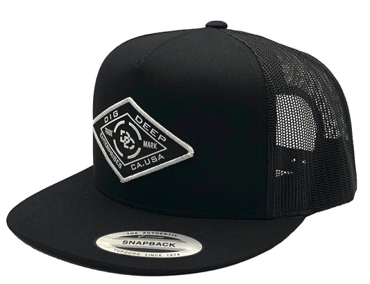 DIAMOND CUT MESH SNAPBACK - BLACK